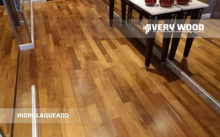 Hidrolaqueado tono natural - Verywood Pisos de Madera